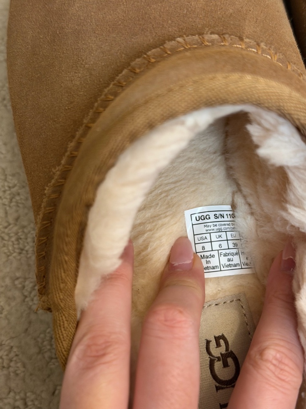 UGG Classic Slippers  Women’s Size 8  - Chestnut - Picture 6 of 7